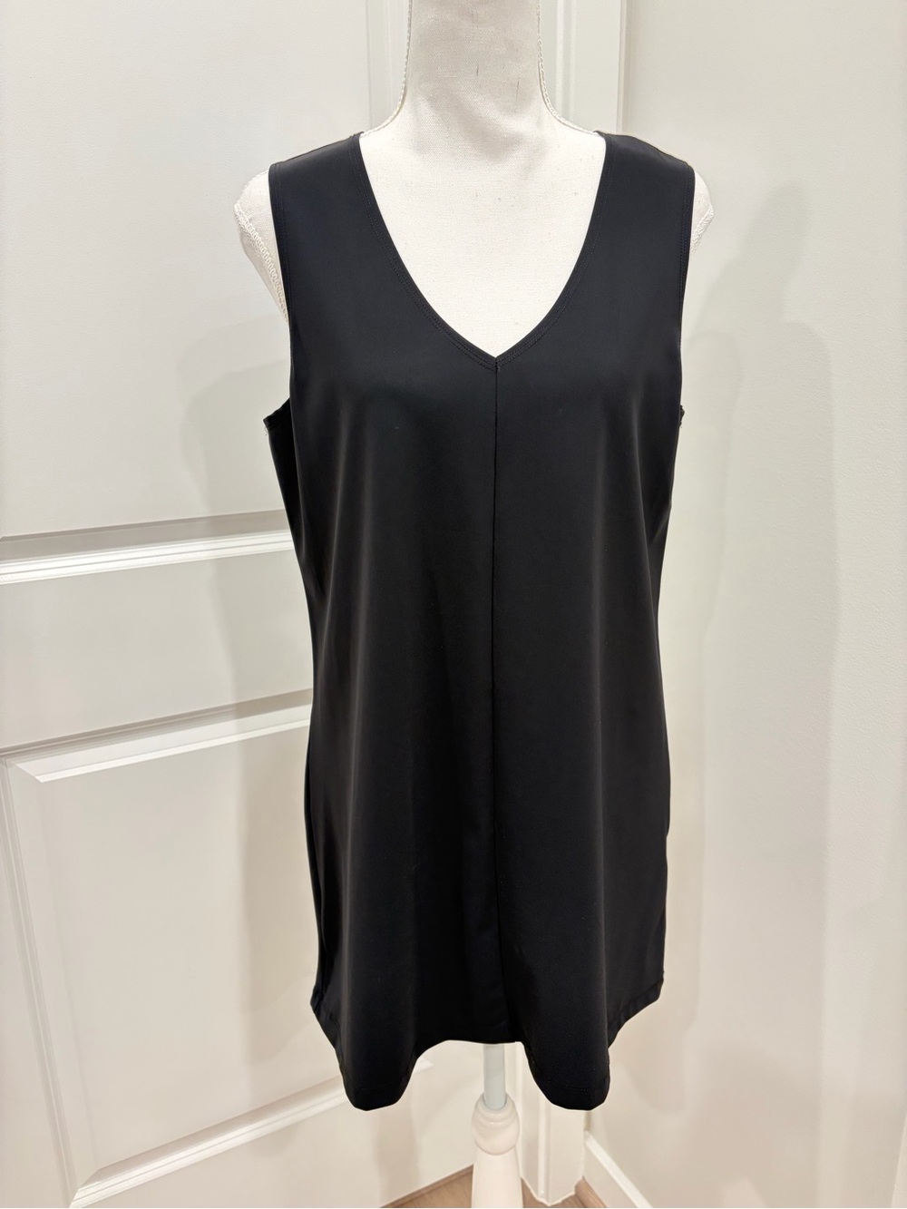 Bryan Walker Sleeveless V-Neck Black Women's Tunic